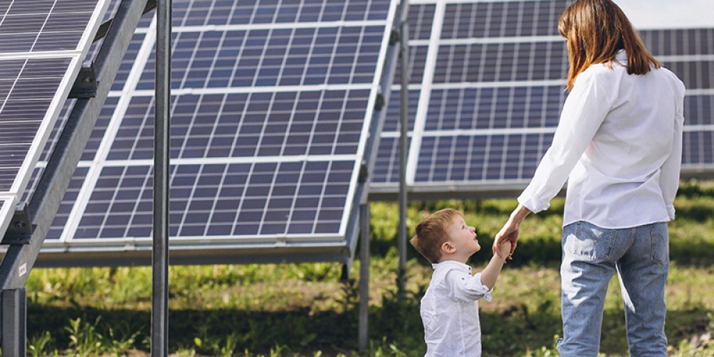 Energia solar em 2025: crescimento, novas oportunidades e avanços tecnológicos